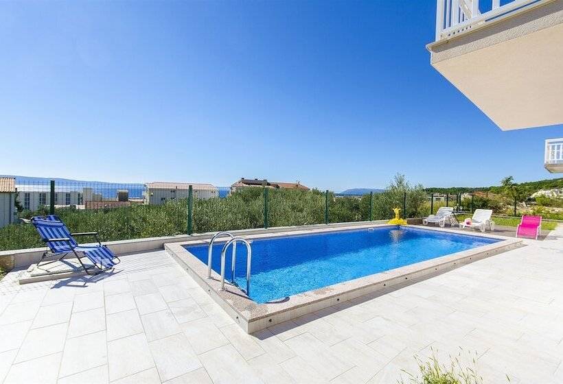 Apartments Seaview