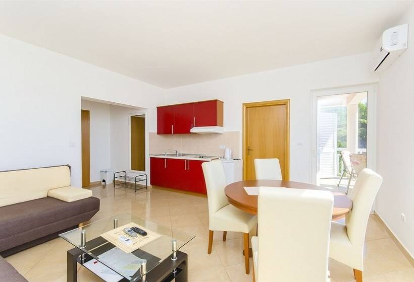 Apartments Seaview
