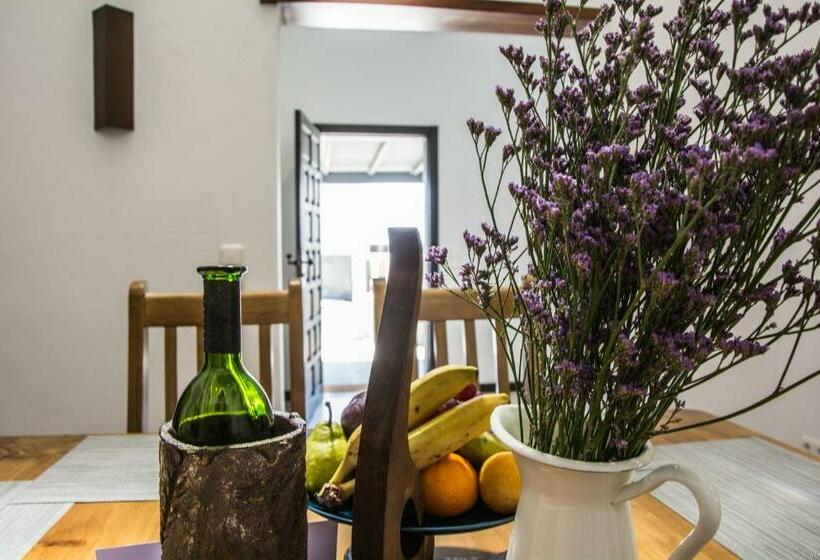 Casa Tahiche   Jacuzzi, Wifi & Bbq