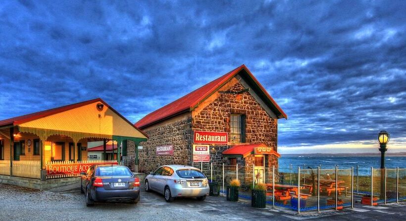 فندق على الطريق Stanley Village Waterfront Accommodation