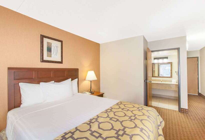 هتل Baymont By Wyndham Branson   On The Strip