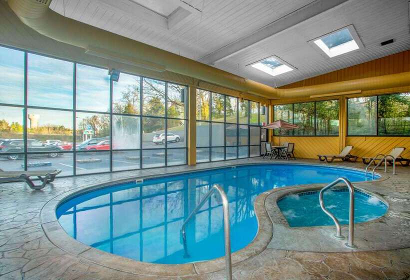 هتل Baymont By Wyndham Branson   On The Strip