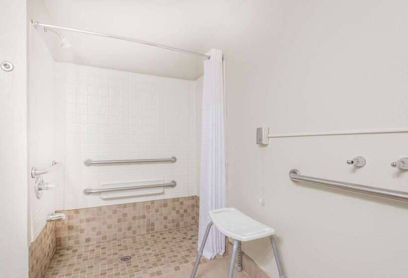 هتل Baymont By Wyndham Georgetown