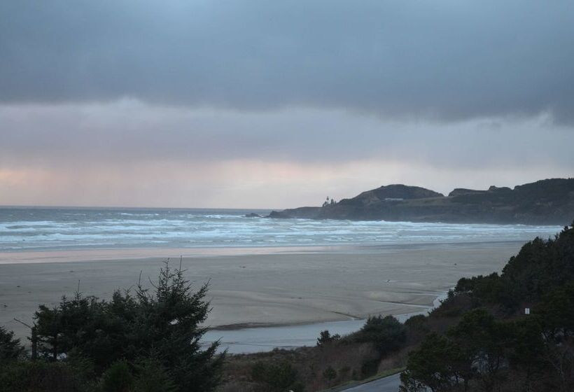 هتل Best Western Plus Agate Beach Inn