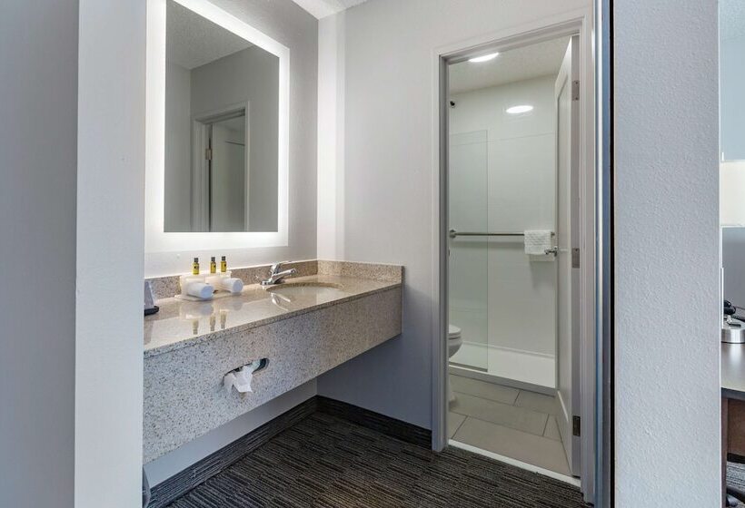 هتل Best Western Plus Como Park