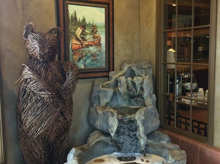 ホテル Chestnut Tree Inn  Cherokee