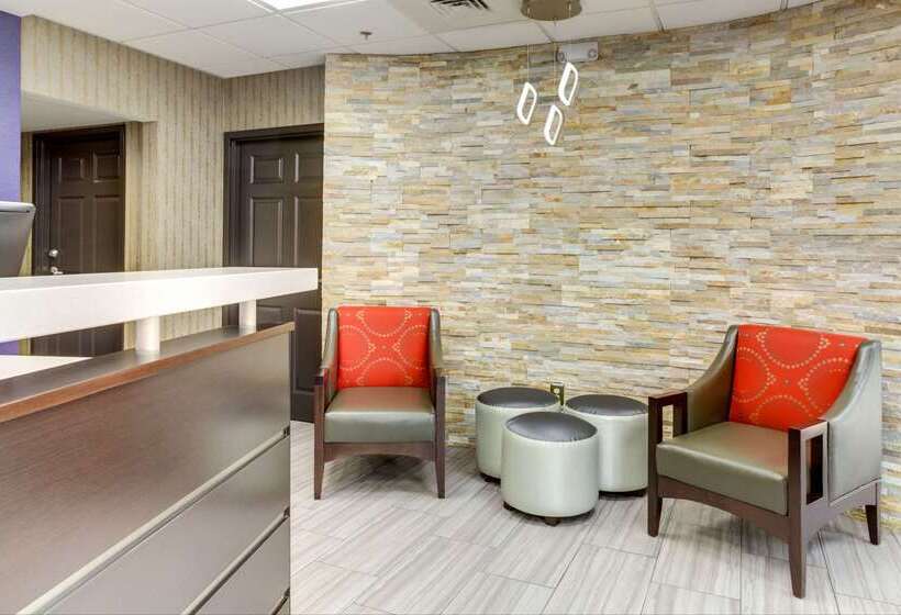 هتل Clarion Inn Biltmore Village