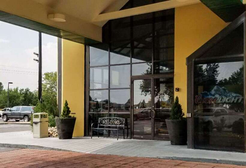 هتل Clarion Inn