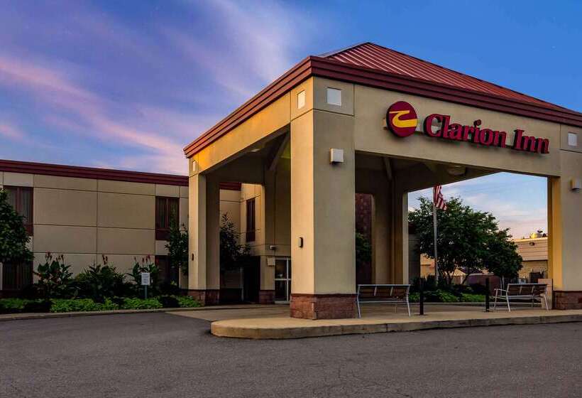 בית מלון כפרי Clarion Inn