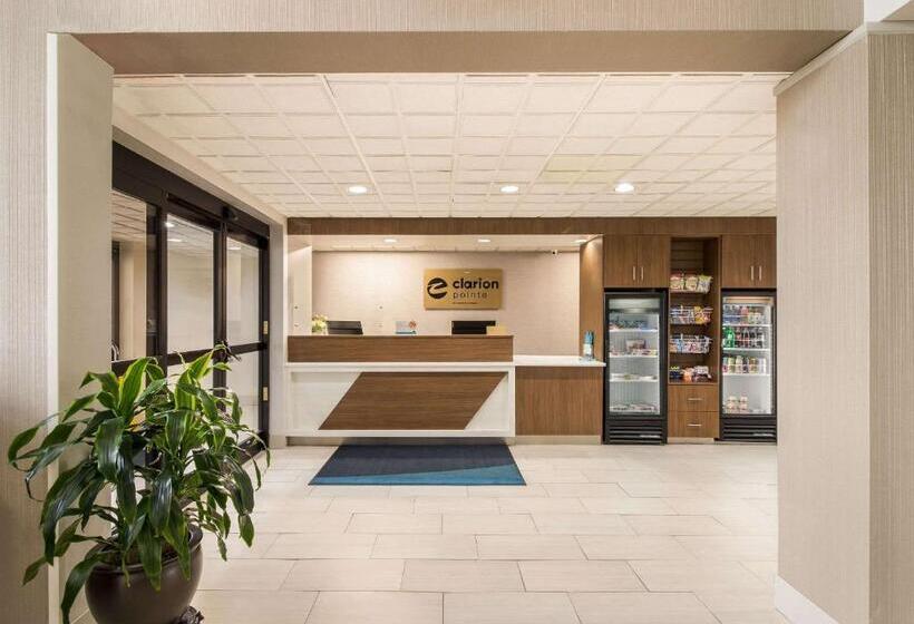 هتل Clarion Pointe New Bern