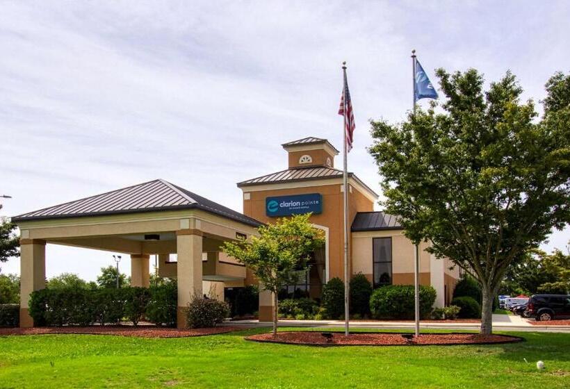 هتل Clarion Pointe New Bern