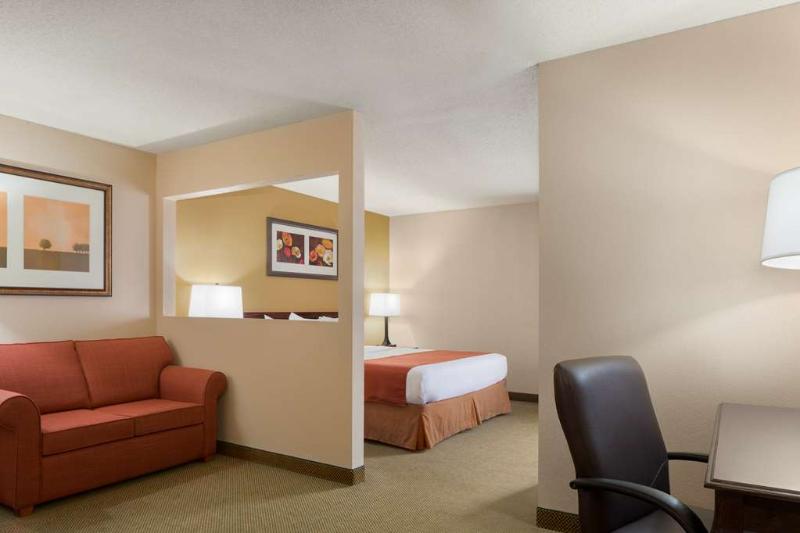 בית מלון כפרי Country Inn & Suites By Radisson, Greenfield, In