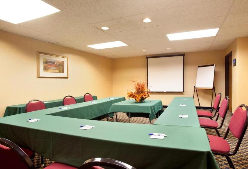 בית מלון כפרי Country Inn & Suites By Radisson Mt. Pleasantracine West Wi