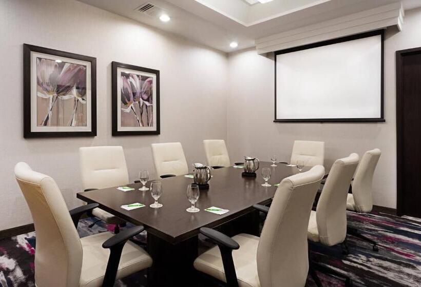 هتل Courtyard Miami Downtown Brickell Area