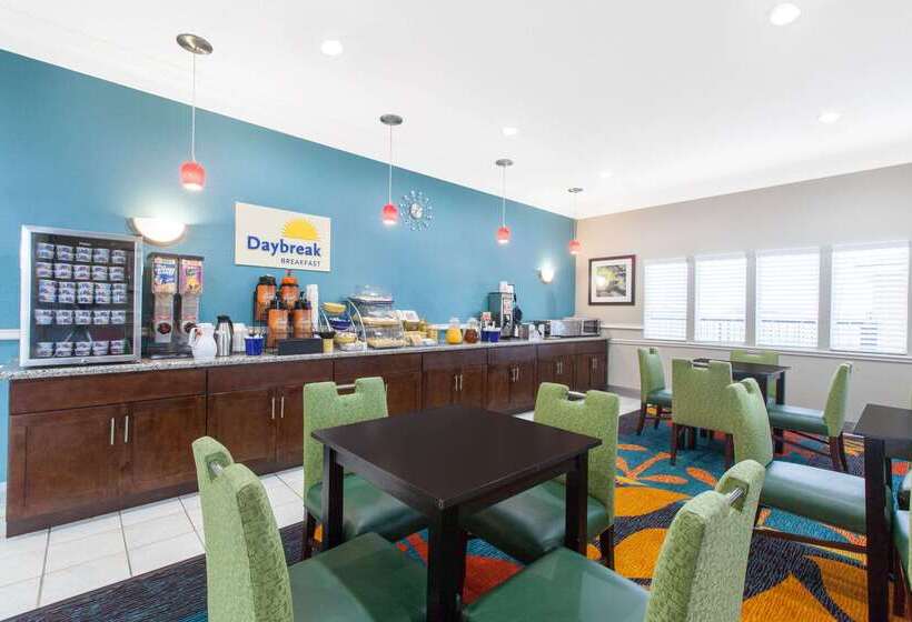 酒店 Days Inn By Wyndham Ennis