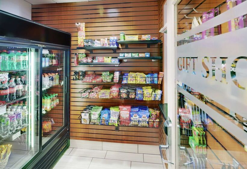 هتل Doubletree By Hilton Milwaukee Downtown