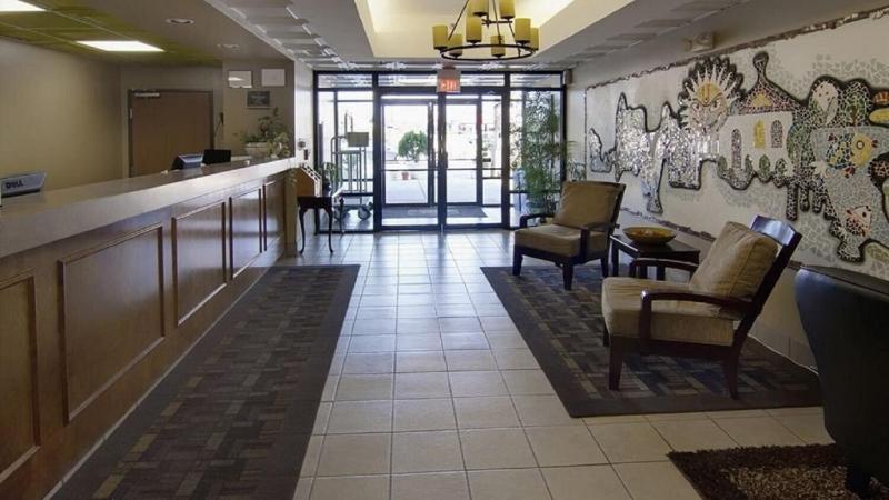 בית מלון כפרי Econo Lodge