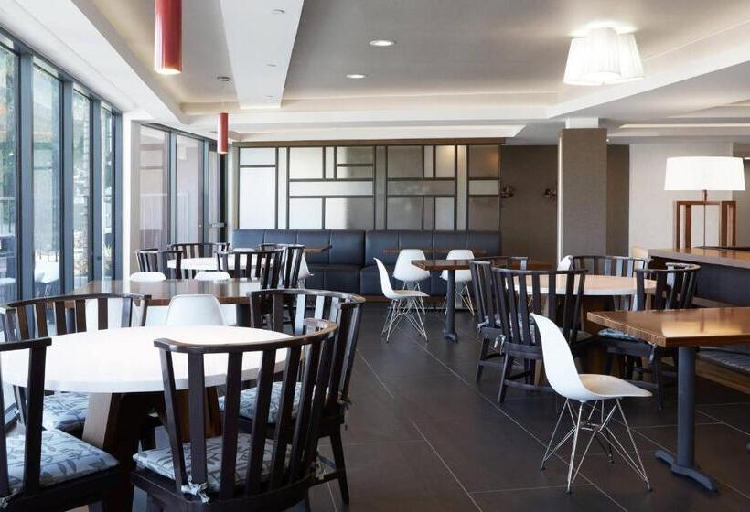 هتل Fairfield Inn & Suites By Marriott Camarillo