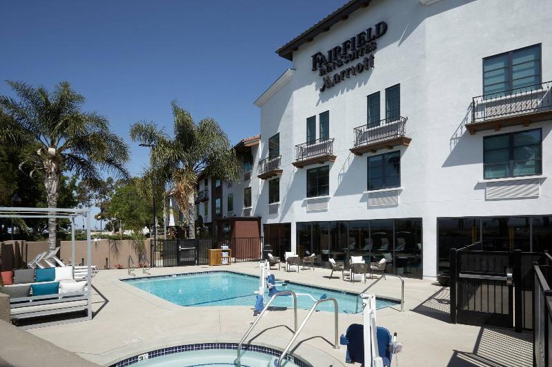 هتل Fairfield Inn & Suites By Marriott Camarillo
