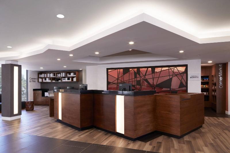 هتل Fairfield Inn & Suites By Marriott Camarillo