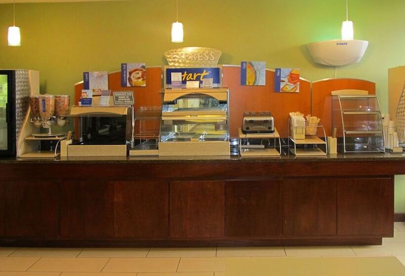 فندق Holiday Inn Express Anderson I 85   Exit 27  Highway 81, An Ihg