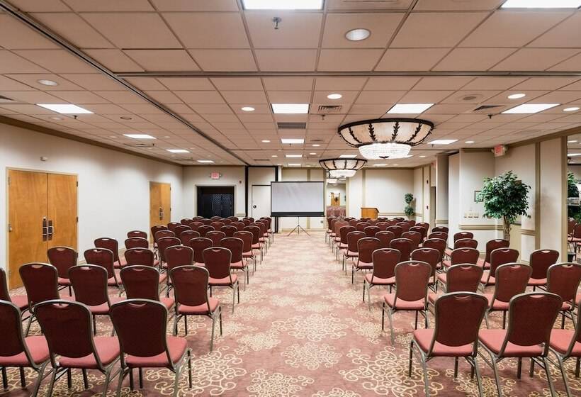 هتل Holiday Inn South Plainfield Piscataway, An Ihg