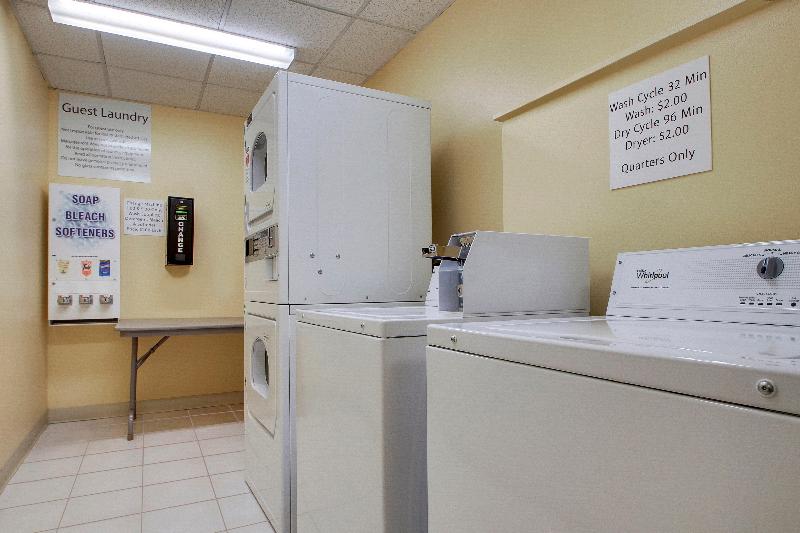 Отель Holiday Inn Westbury Long Island, An Ihg