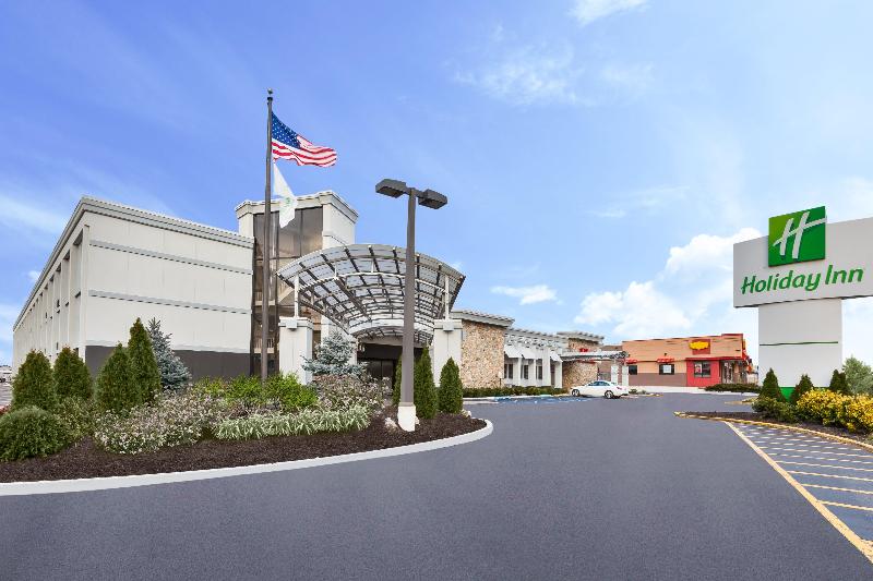 Отель Holiday Inn Westbury Long Island, An Ihg