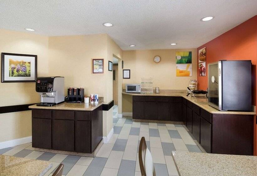 בית מלון כפרי Quality Inn Baytown  Houston East