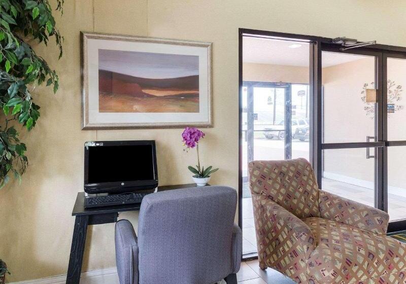 בית מלון כפרי Quality Inn Baytown  Houston East