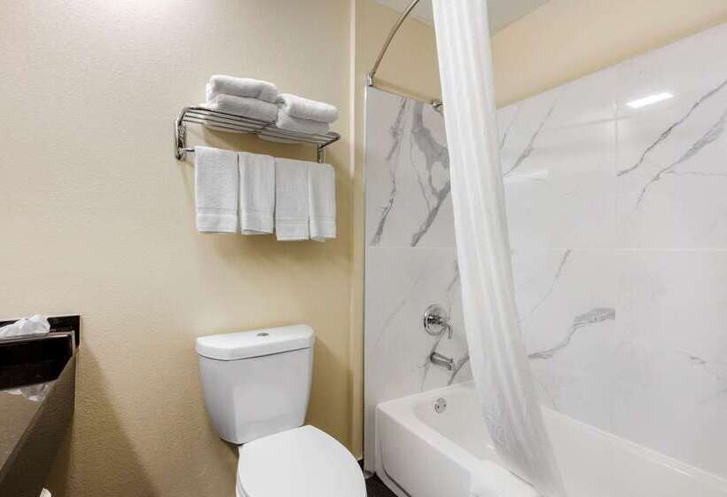 בית מלון כפרי Quality Inn