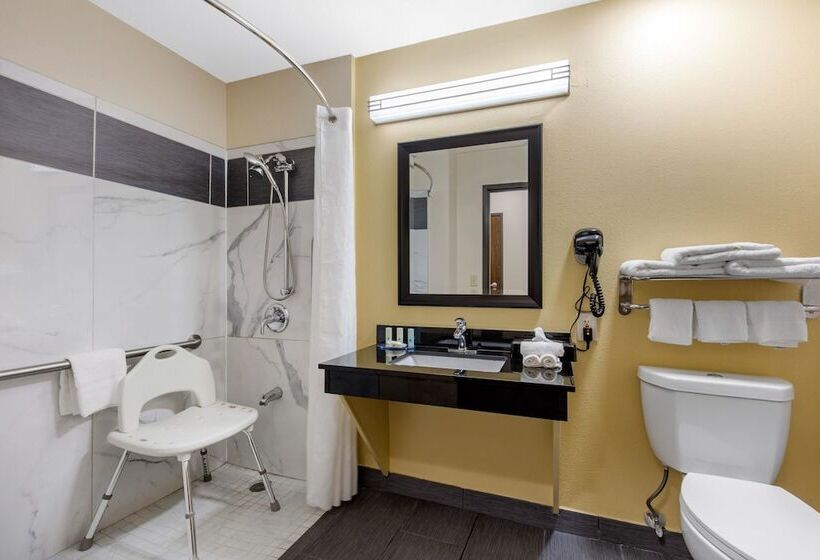 בית מלון כפרי Quality Inn