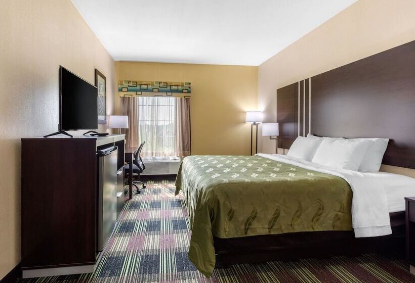 בית מלון כפרי Quality Inn