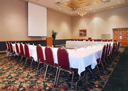 Отель Rodeway Inn Conference Center