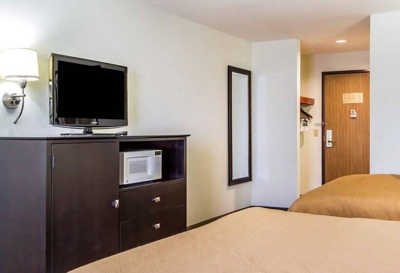 Отель Quality Inn