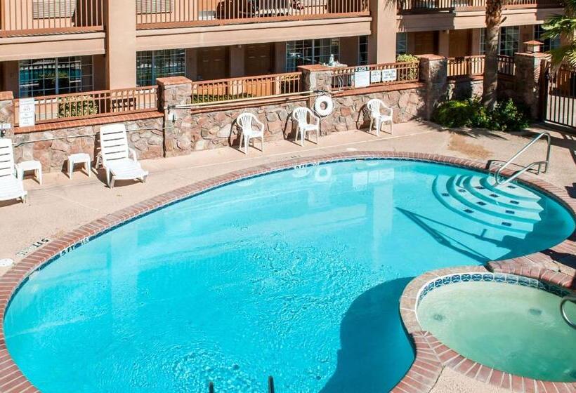 هتل Quality Inn & Suites Las Cruces  University Area