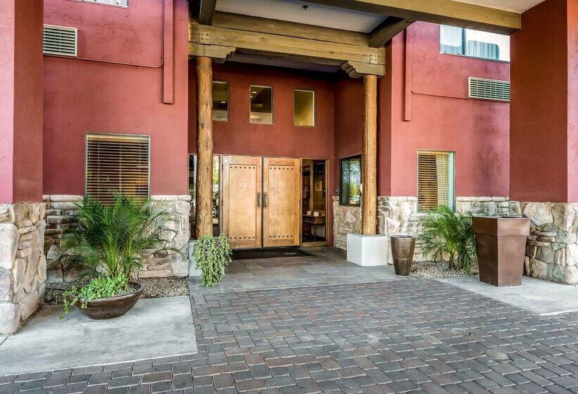 בית מלון כפרי Red Lion Inn & Suites Goodyear