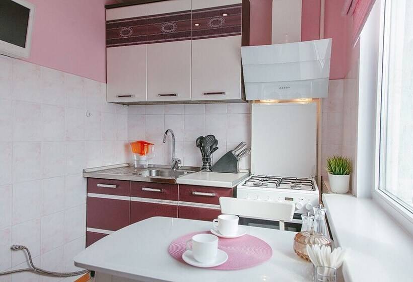 Apartments 5 Zvezd V Centre Goroda Na Leningradskom 12a