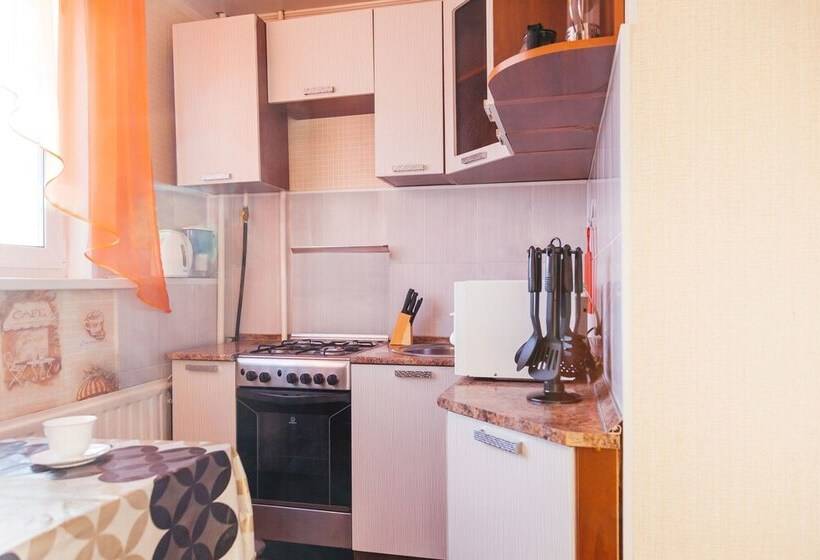 Apartments 5 Zvezd Vozle Tsentralnoy Ploshchadi