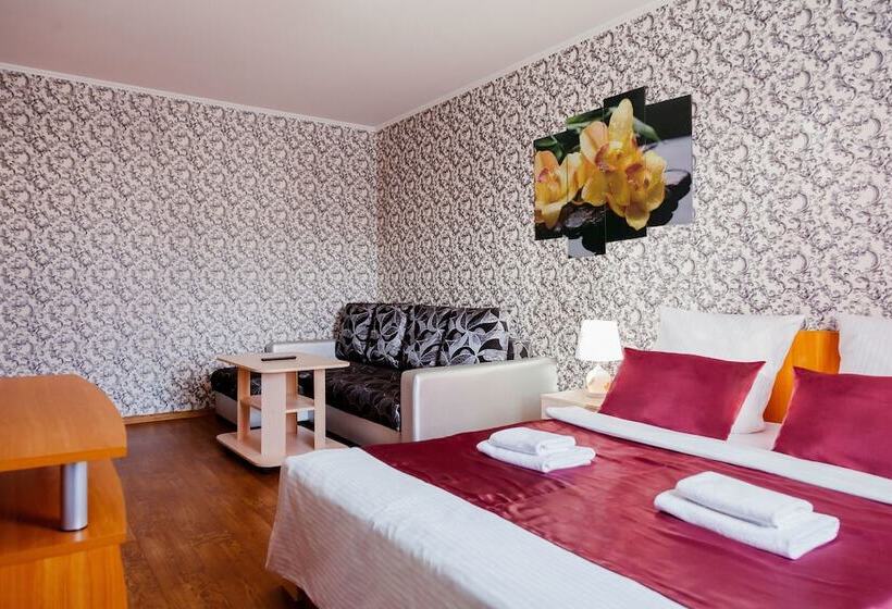 Apartments 5 Zvezd Vozle Tsentralnoy Ploshchadi