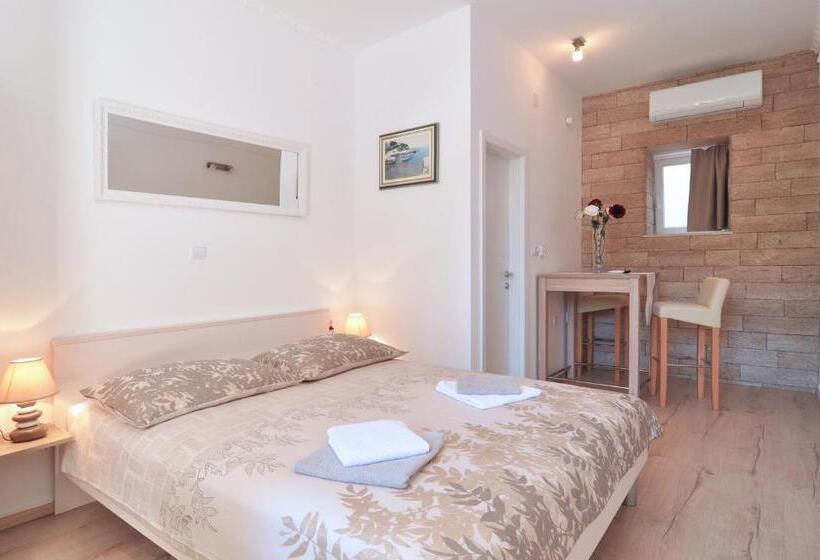 پانسیون Rooms Palma