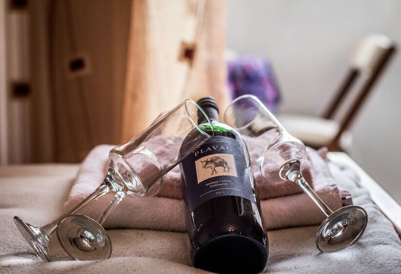 Rosmarinus Rubic Studio