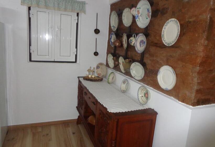 Casa Do Adro