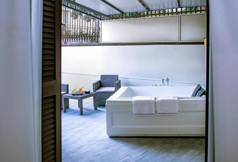 مسافرخانه Villa Elisio Hotel & Spa