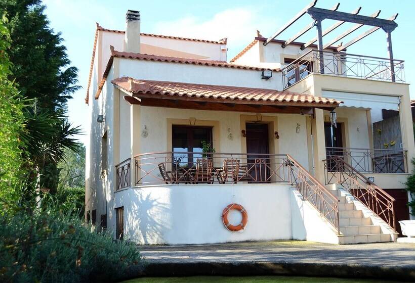 Villa Bella Loukisia