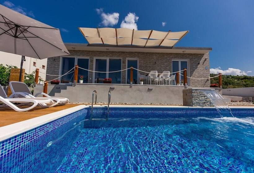 Villa Hedonist
