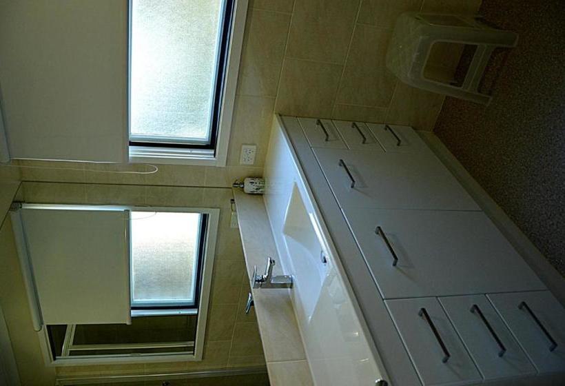 4/47 Delany Ave, Bright