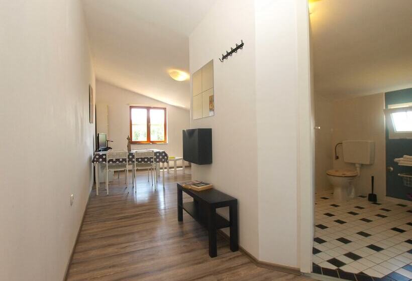 Apartment 1429