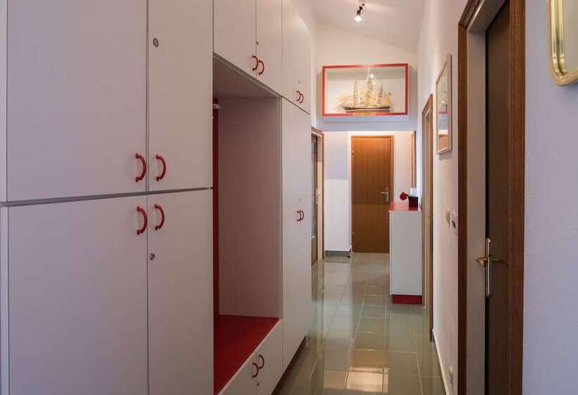 Apartment Belvedere
