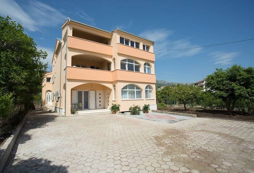 Apartments Kampanel